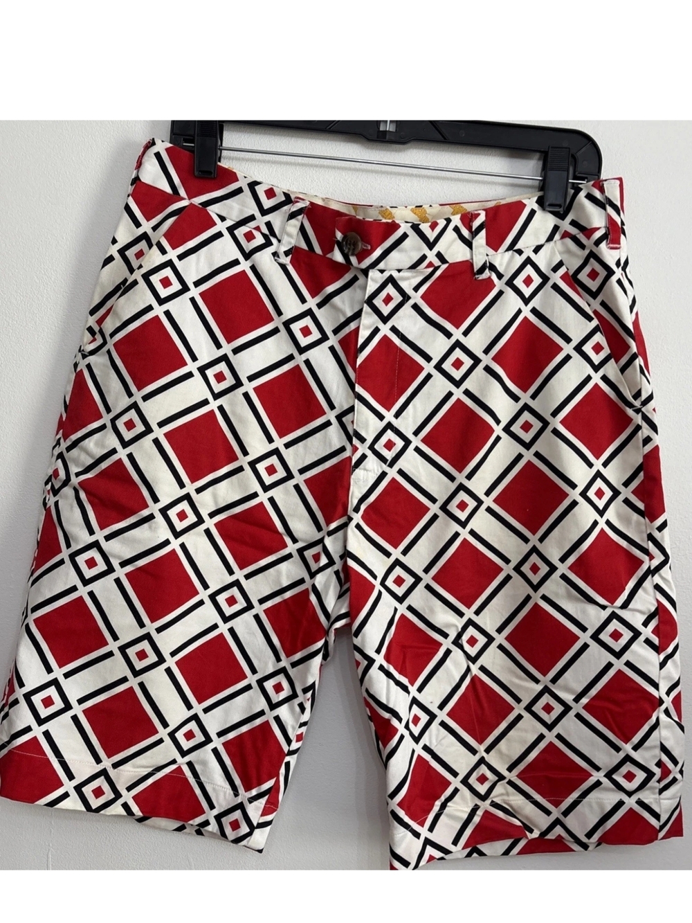 Loudmouth Danger Zone, Golf Shorts Sz 36 Black & White Red Diamond Design
